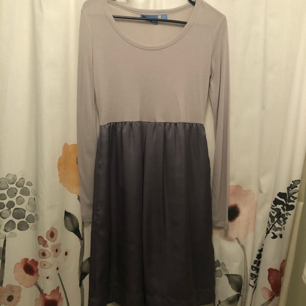 Great dress, with POCKETS! Very Lightly used